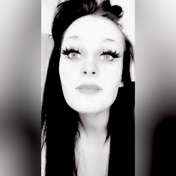 Meet your Posher, Brittany - Picture 1 of 1